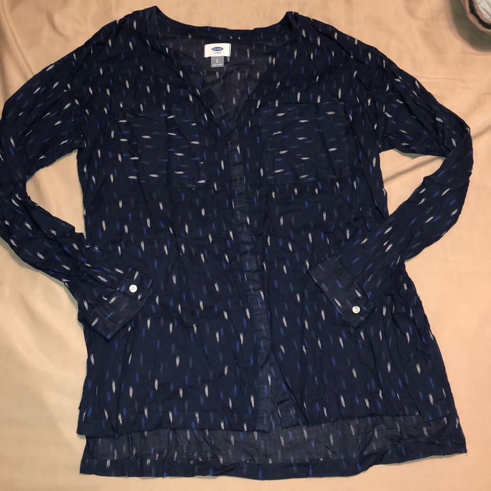 💟Old Navy tunic. Hidden button up